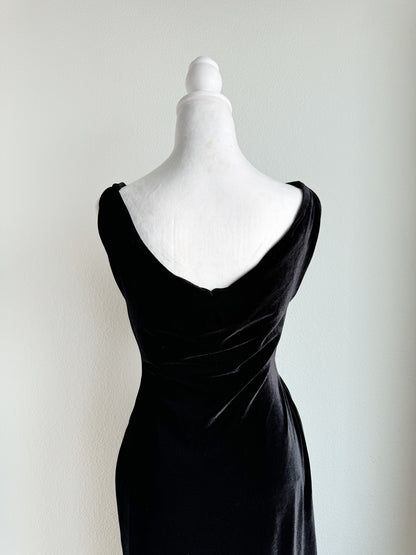 VINTAGE HANDMADE FLOOR LENGTH BLACK VELVET DRESS