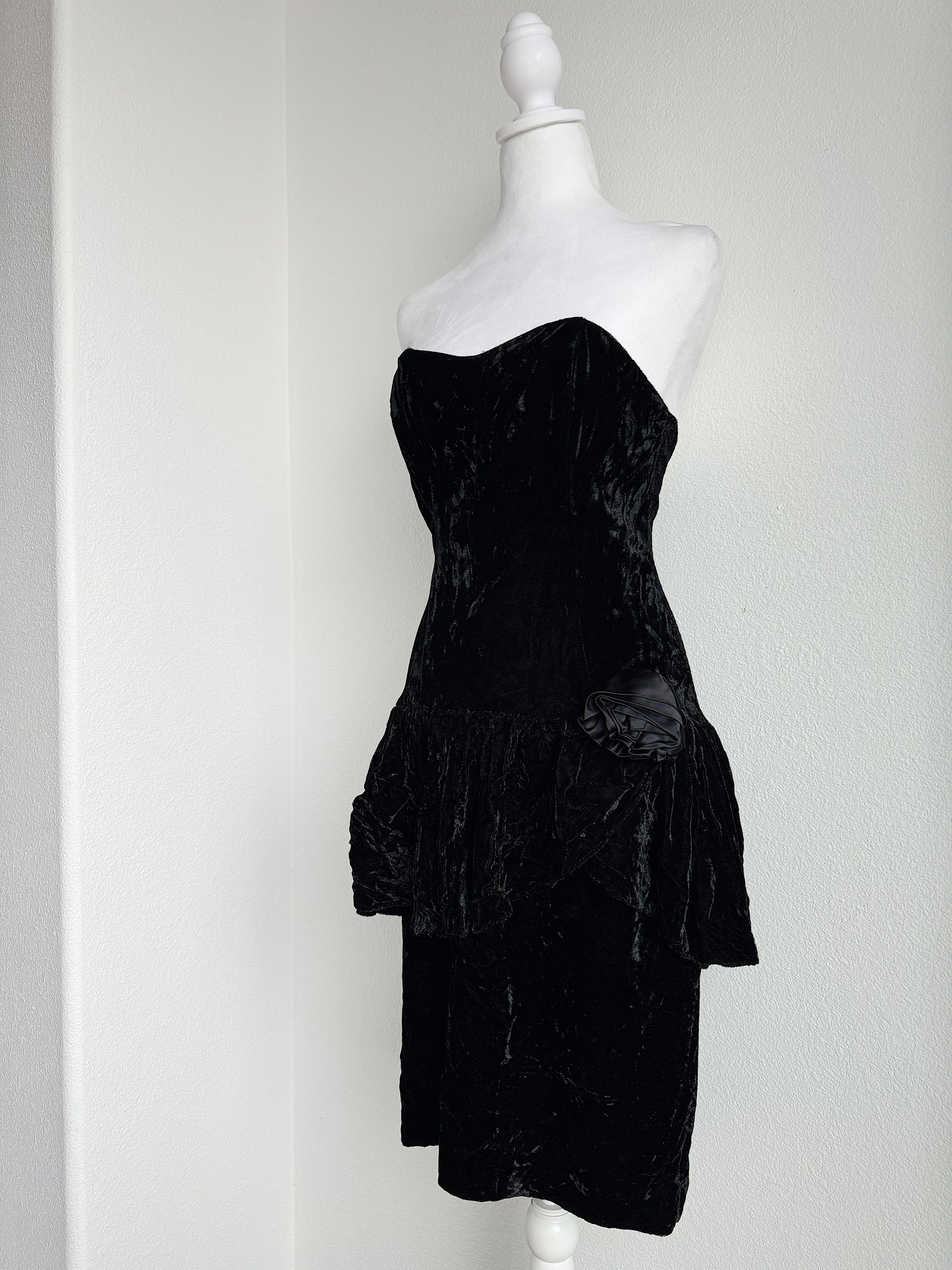 VINTAGE BLACK VELVET COCKTAIL DRESS WITH LAYERED SKIRT