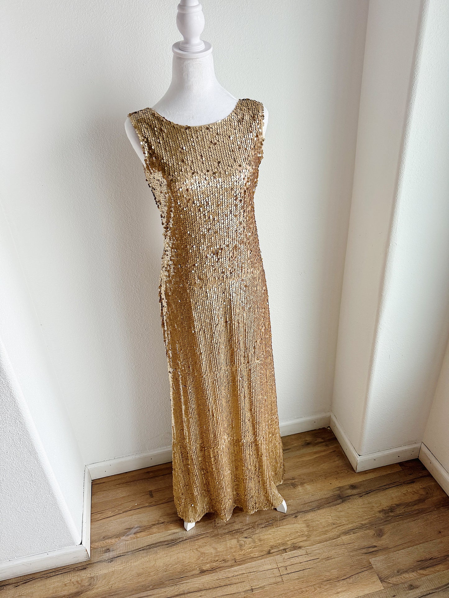 VINTAGE GOLD SEQUIN FLOOR LENGTH GOWN