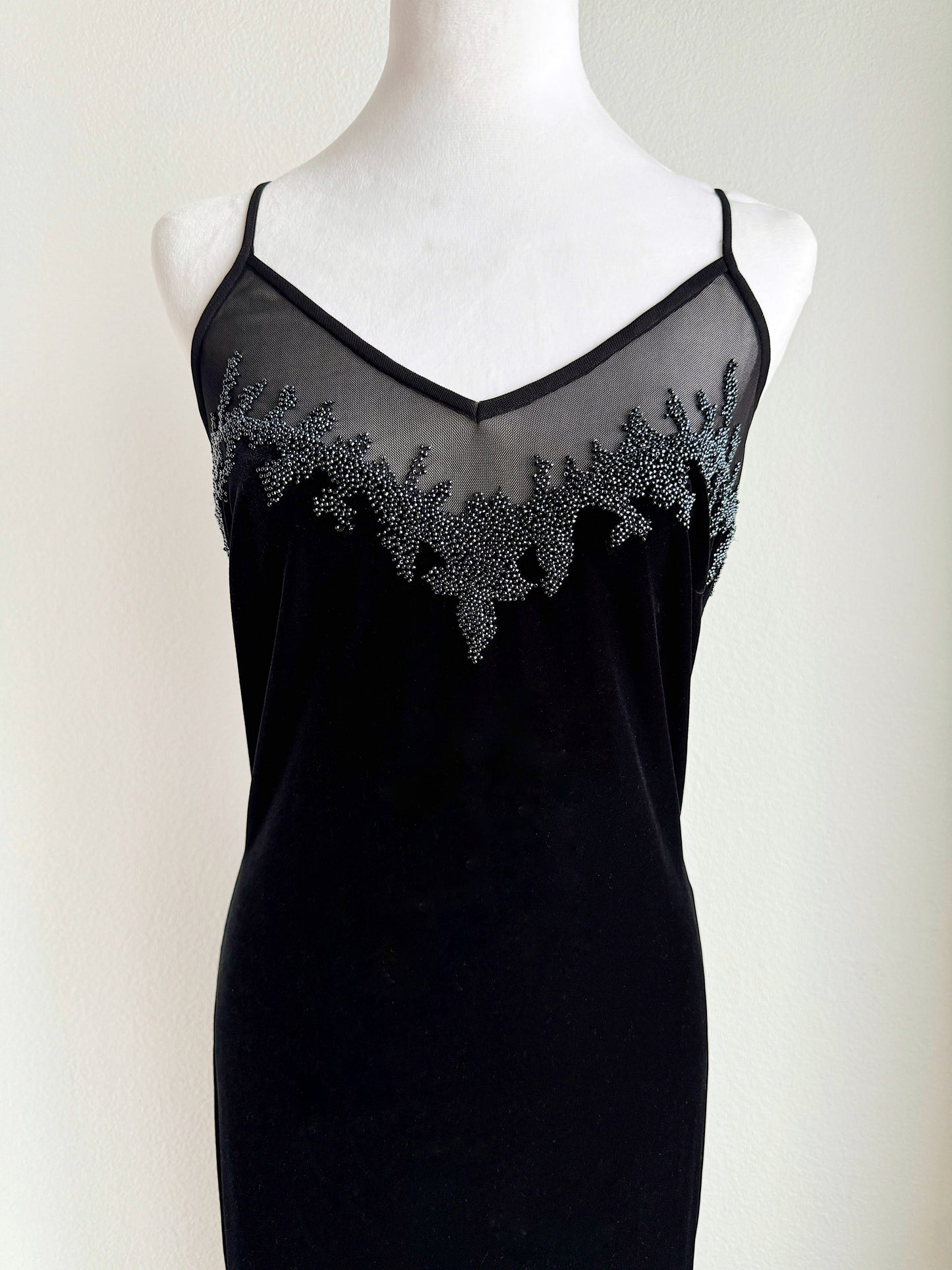 VINTAGE BLACK VELVET BEADED DRESS